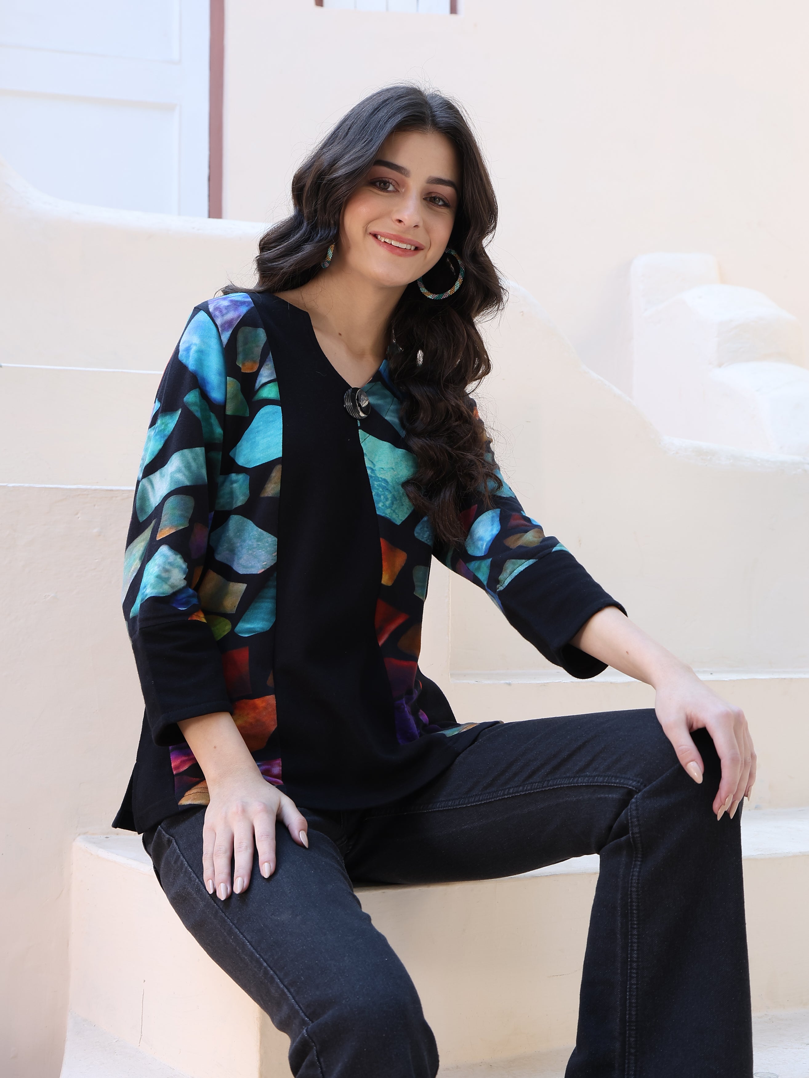Bebe V-Neck Top - Sugar River Shoppe