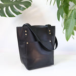 Atlas Day Tote Noir - Sugar River Shoppe