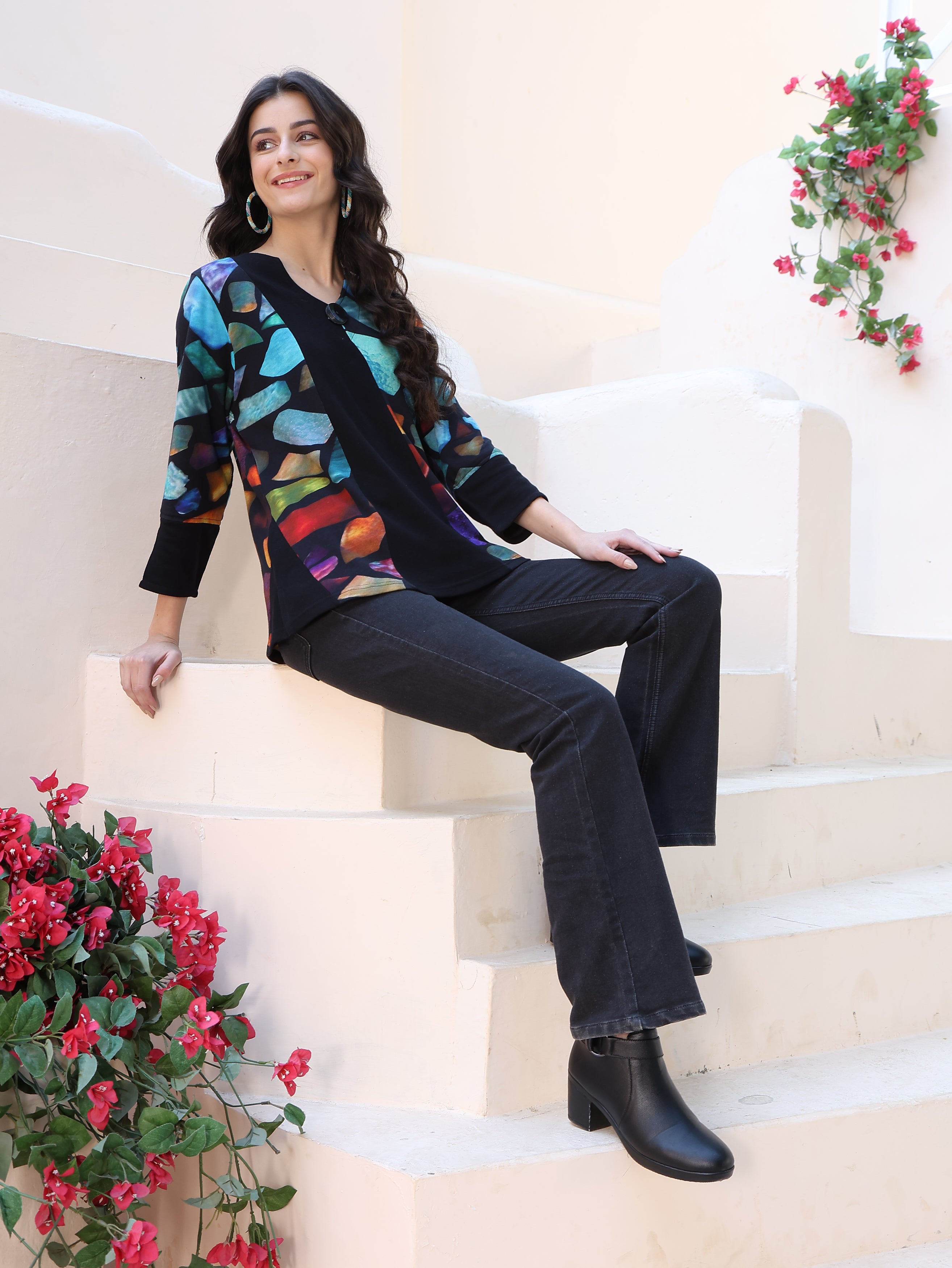 Bebe V-Neck Top - Sugar River Shoppe