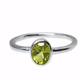 Faceted Peridot Sterling Silver Ring: 7