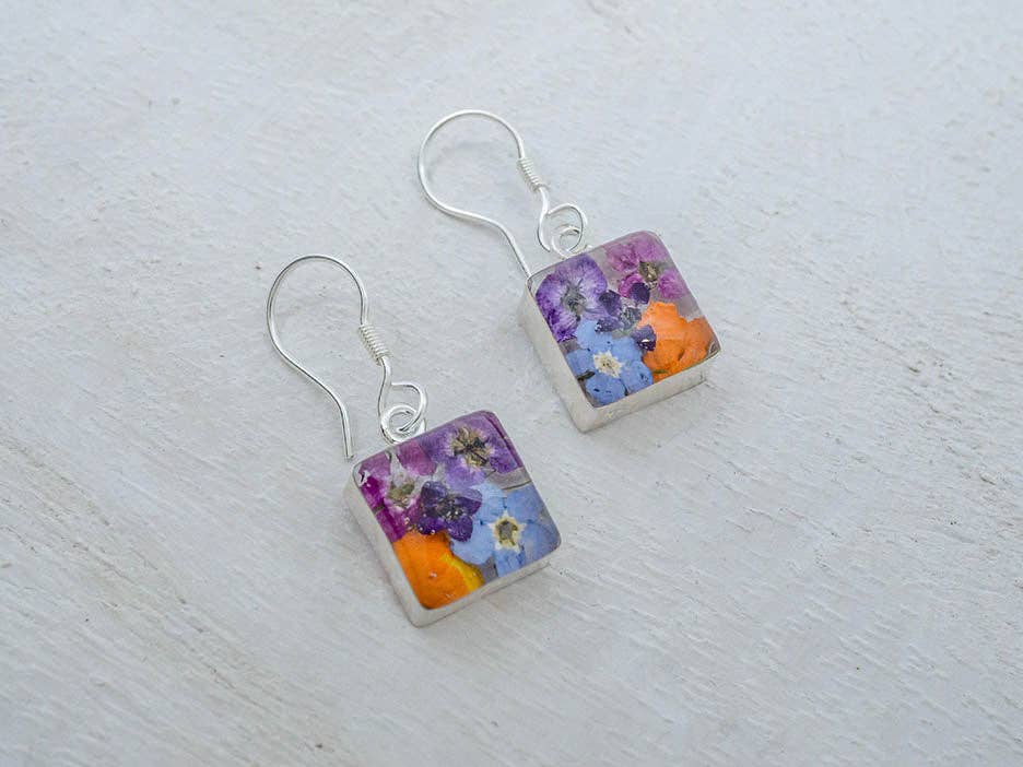 Primavera Earring, Small Square on Hook: Flowers / 1 1/8" x 3/8"