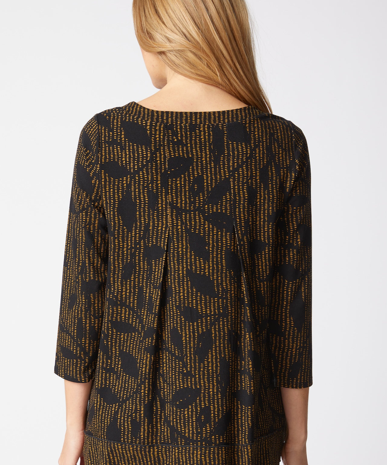 Core Travel Mix Pleat Back Tunic - Sugar River Shoppe