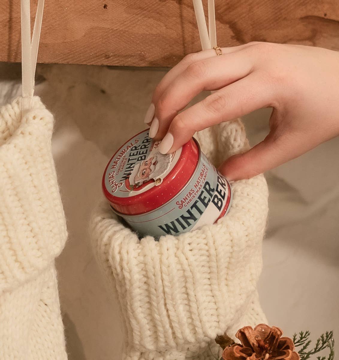 Christmas Candle in Winter Berry 3.5oz Mini - Santa's Naturals - 856930006786 - Sugar River Shoppe - 