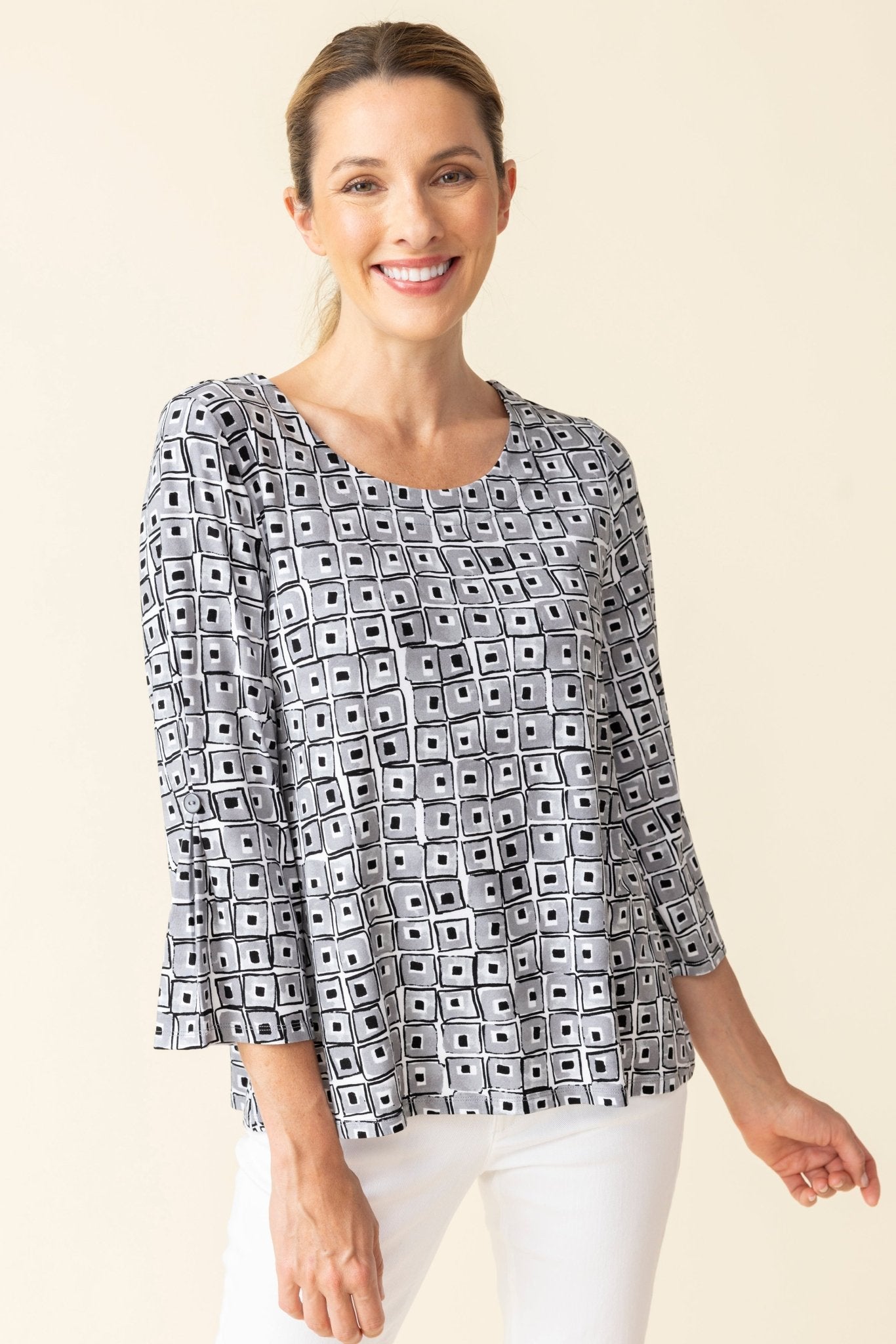 Core Travel Cubism Pleated Sleeve Tee - Habitat - 194451562603 - Sugar River Shoppe - 