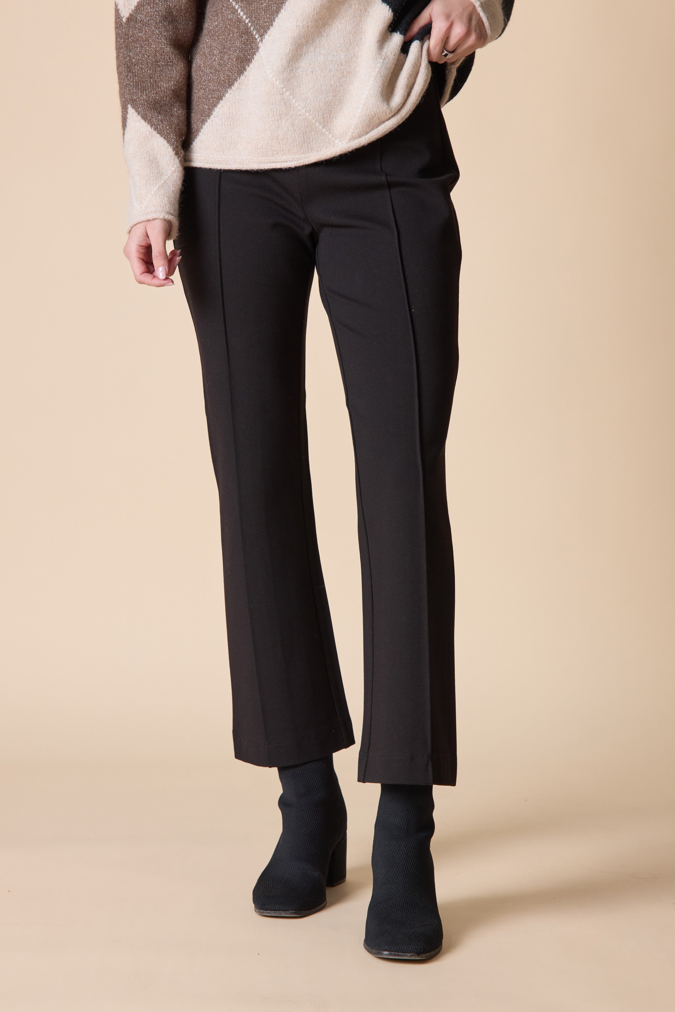 Luxe Ponte Kickflare Pant - Black