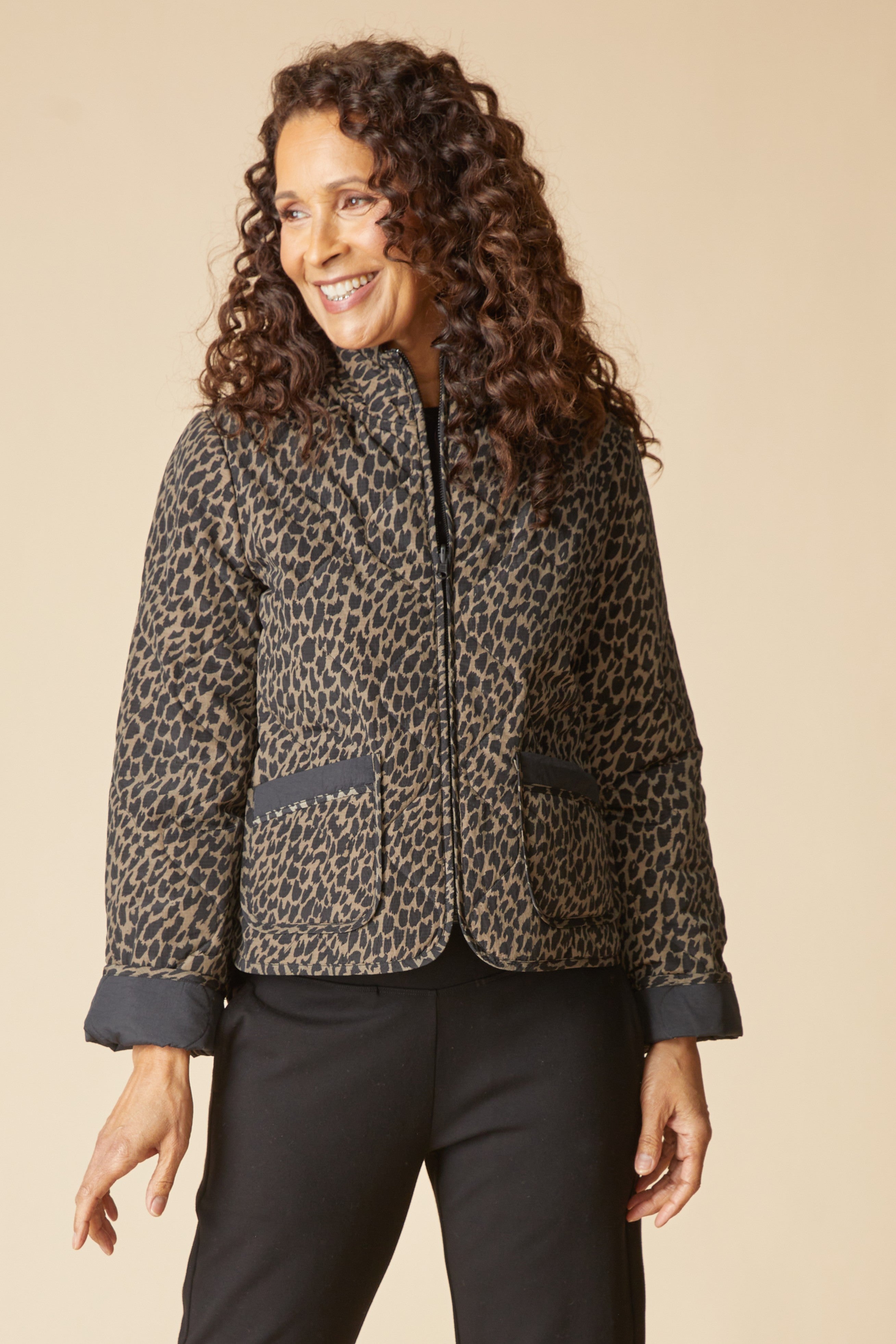 Reversible Print Quilt Puffer Coat - Black