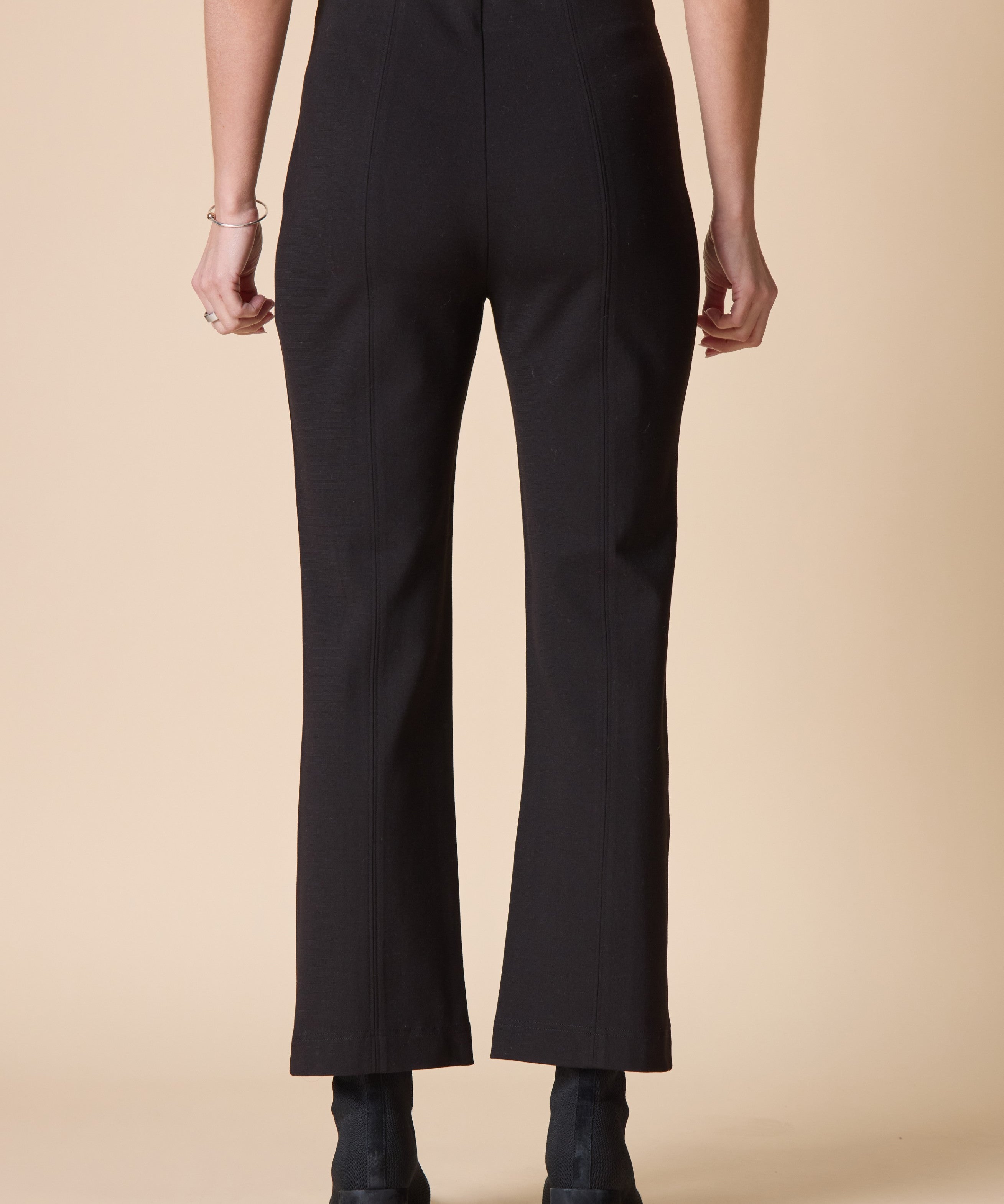 Luxe Ponte Kickflare Pant - Black
