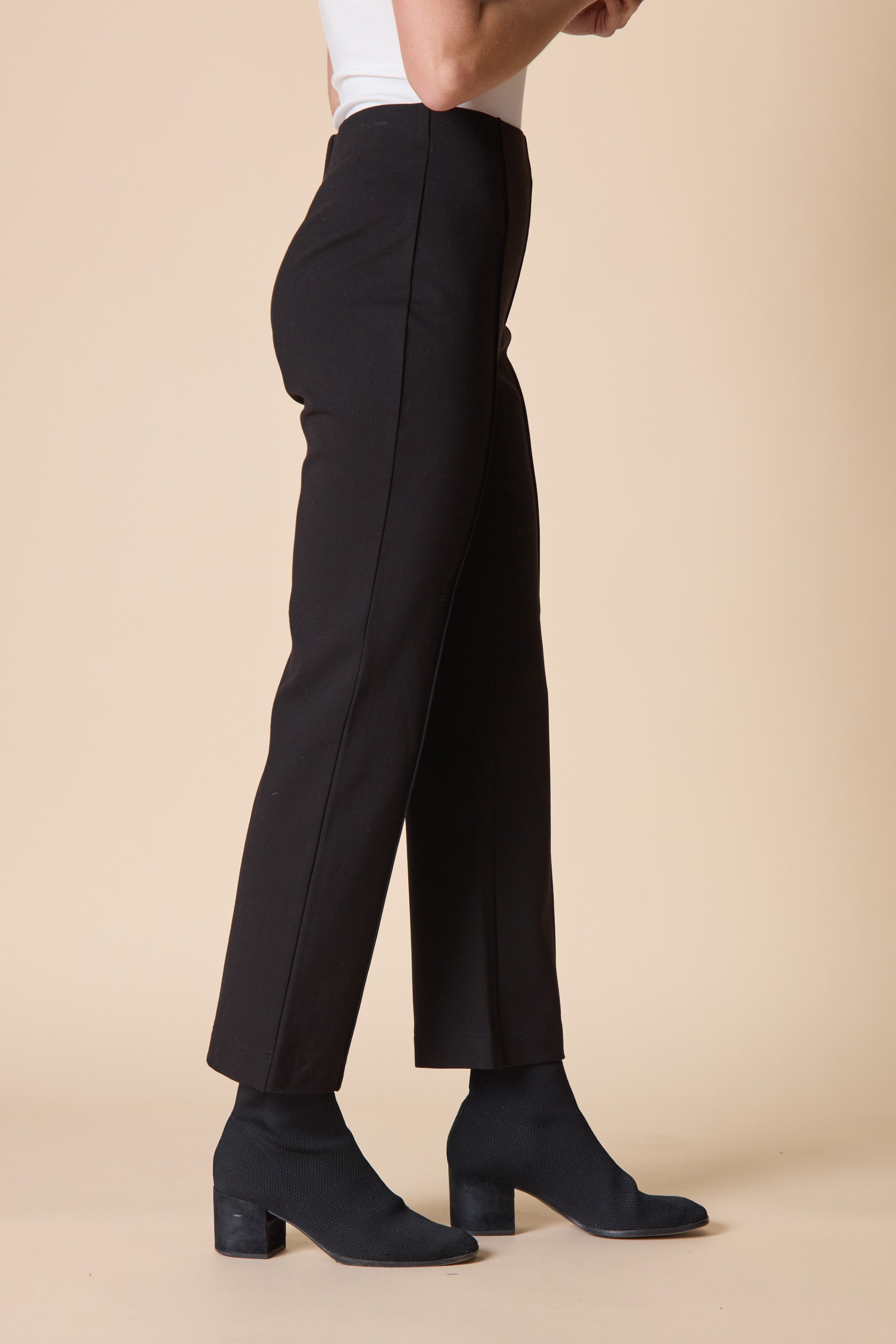 Luxe Ponte Kickflare Pant - Black