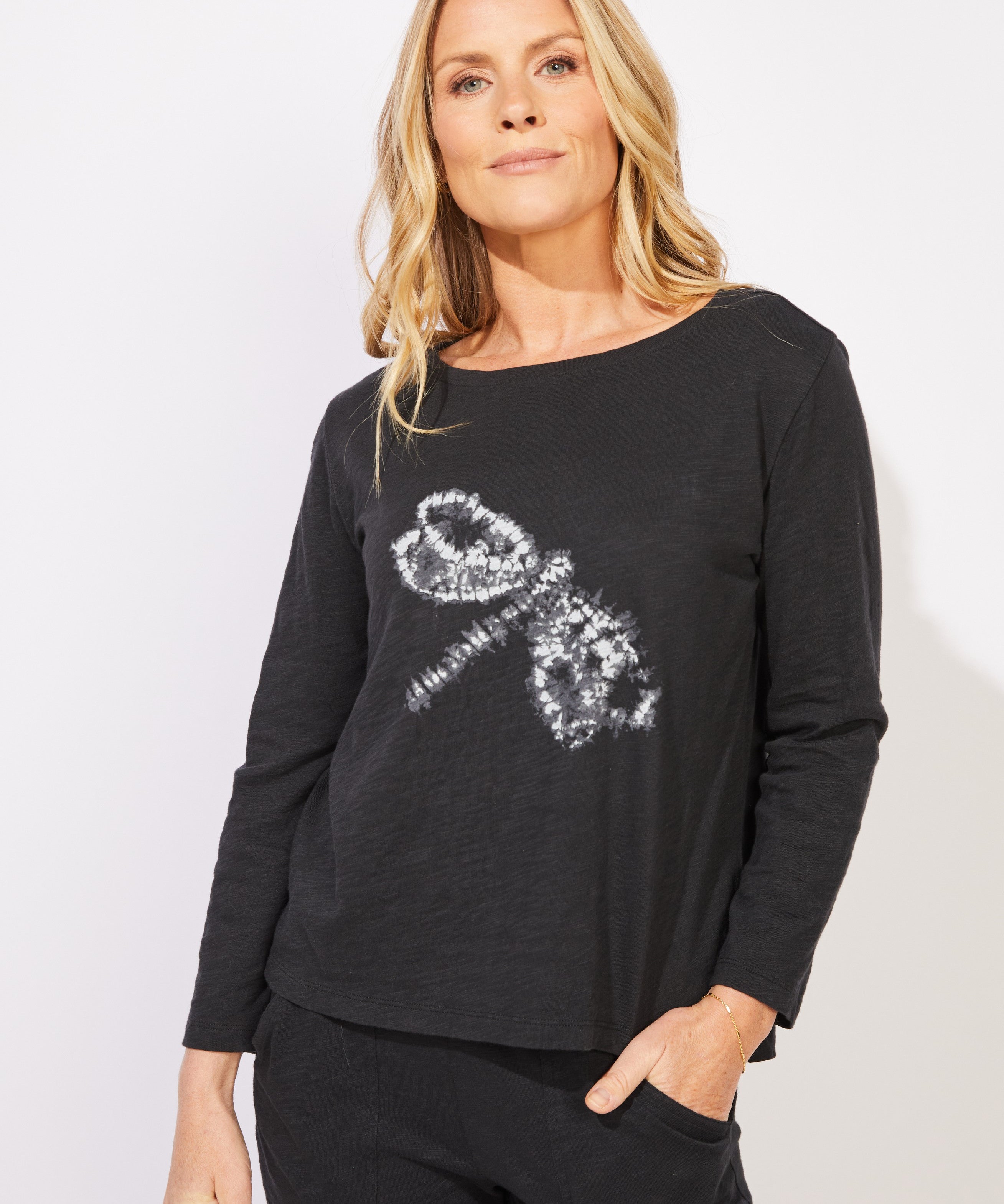 Destination Dragonfly Boxy Tee - Black