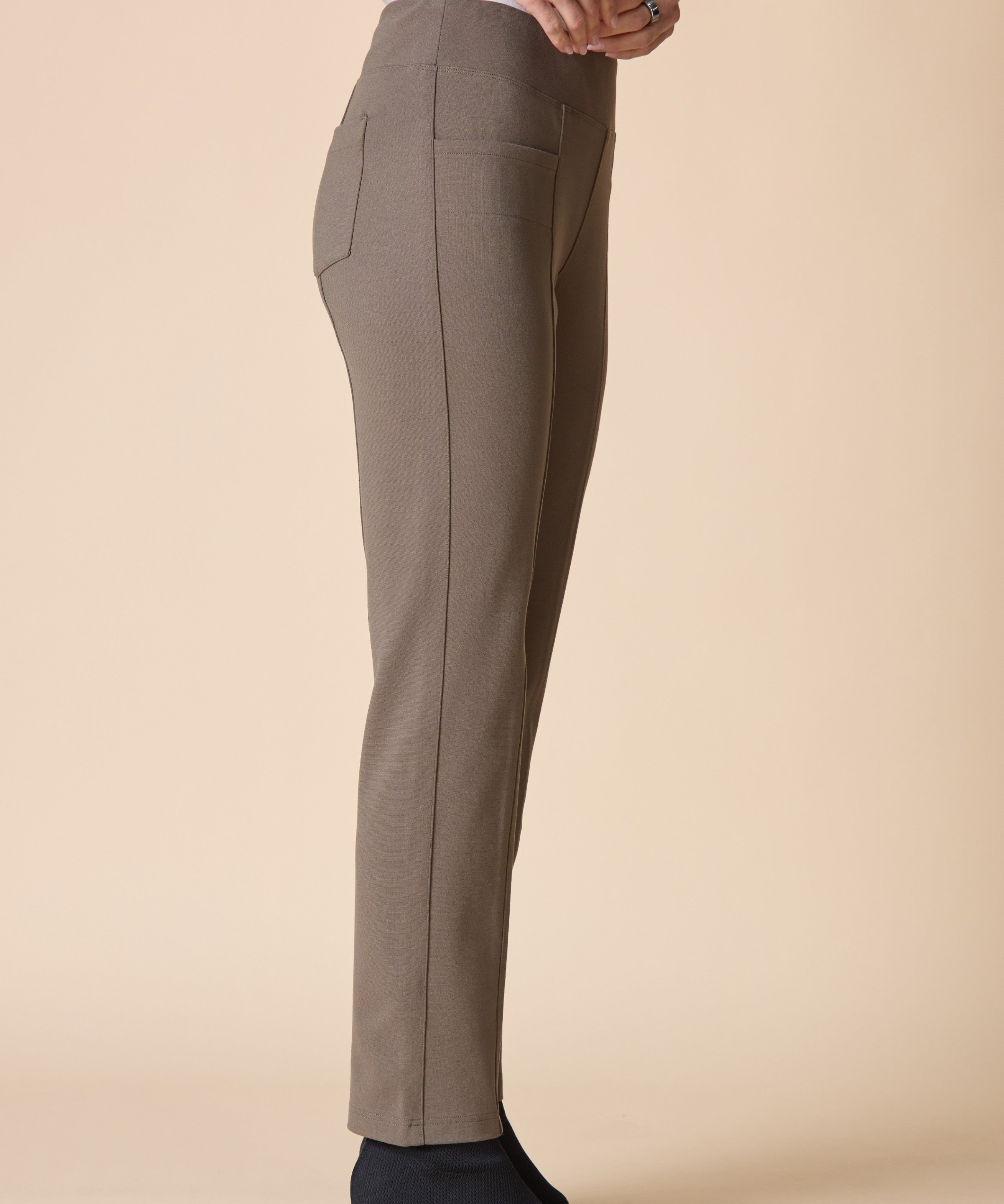 Luxe Ponte Seamed Pocket Pant - Umber