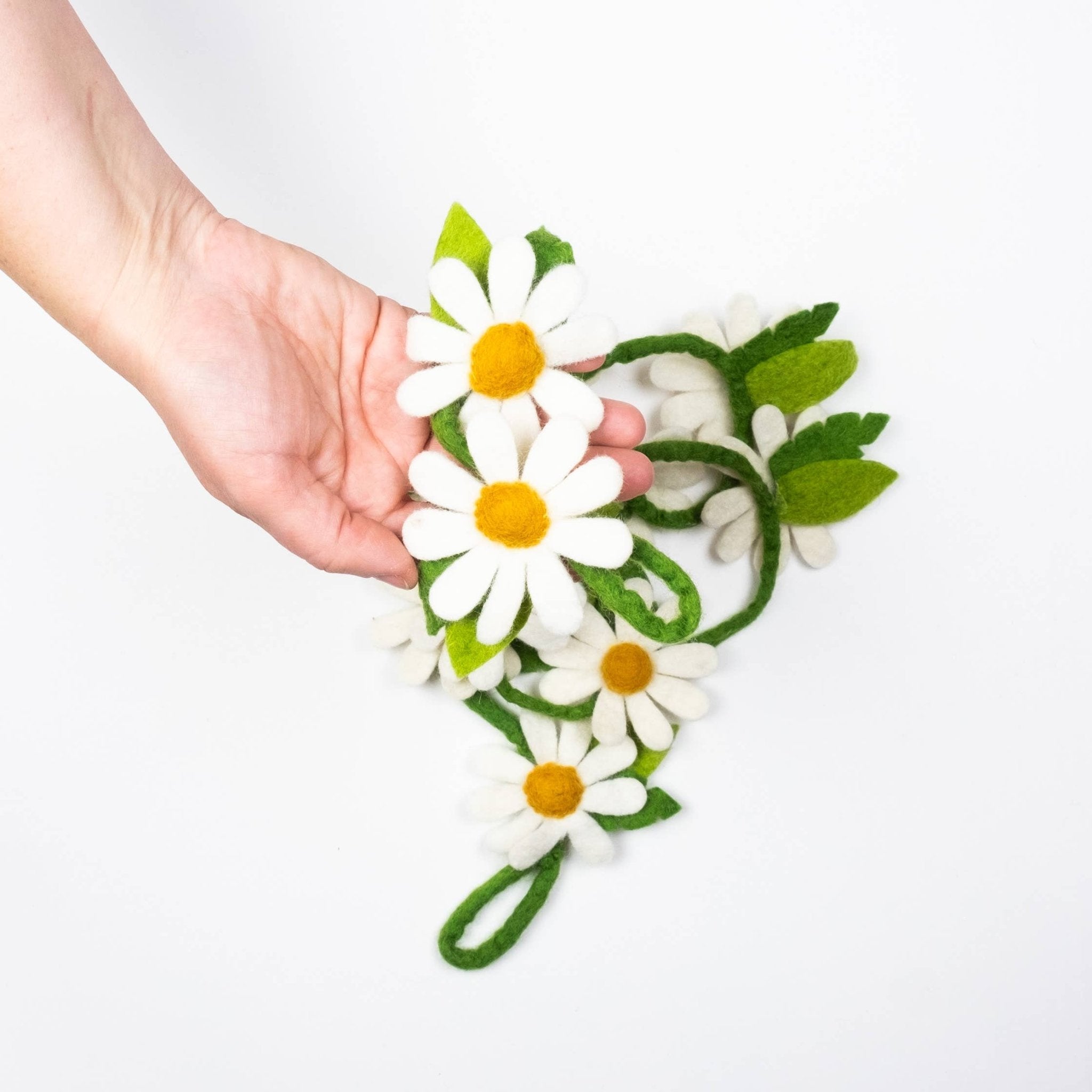 Garland - Daisy - Wall Decor - The Winding Road - 9683240 - Sugar River Shoppe - 