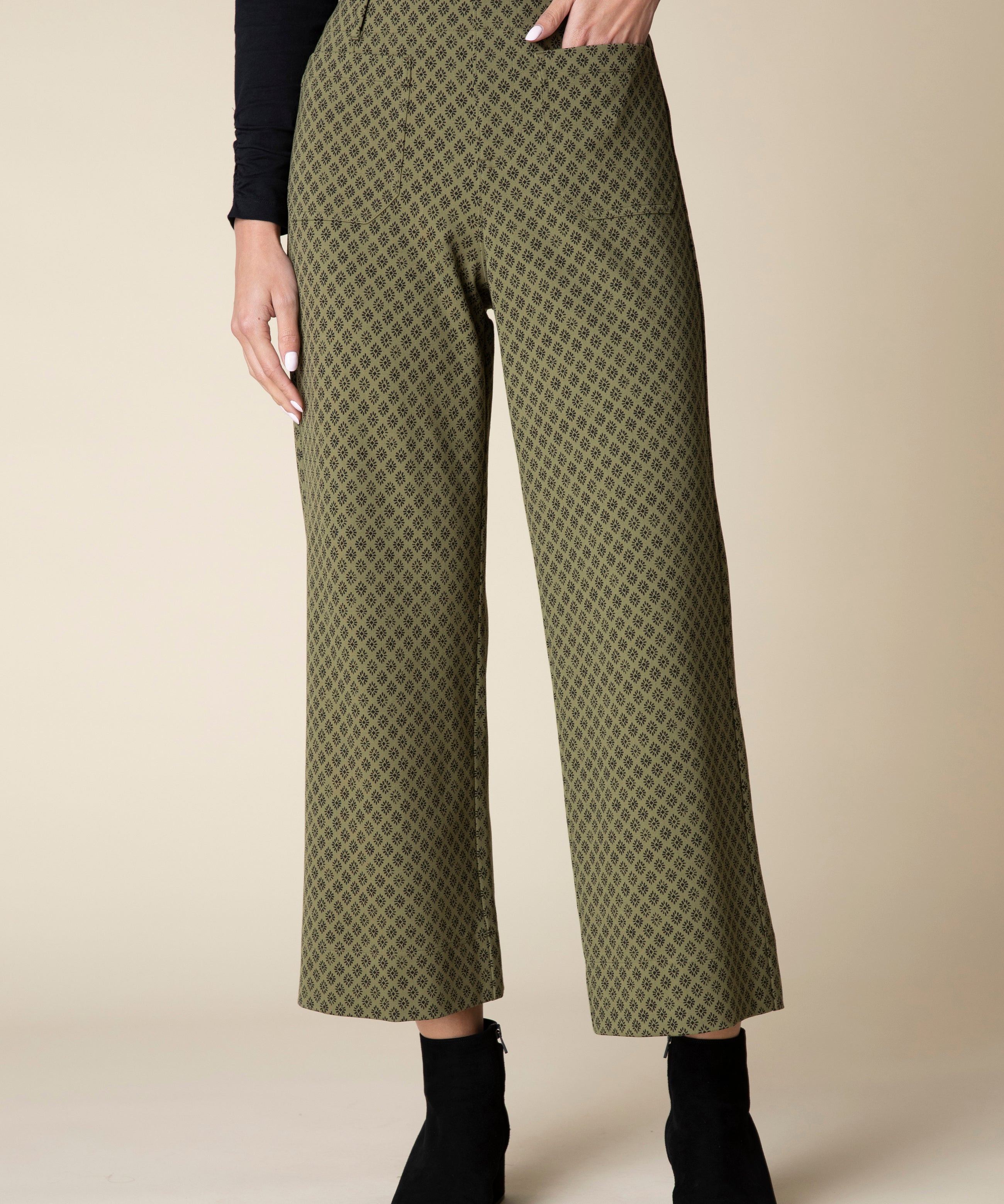 Luxe Ponte Stamped Floral Diamond Ankle Pant - Sugar River Shoppe