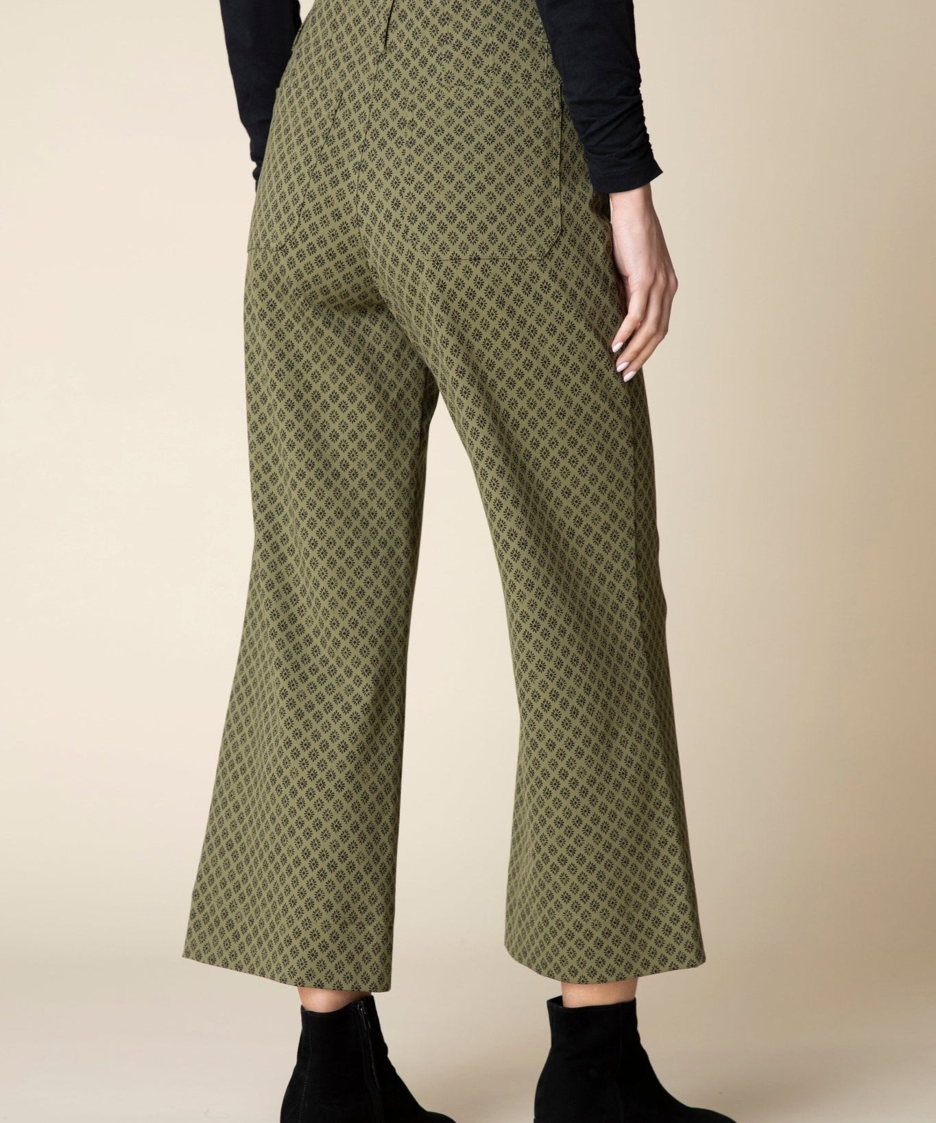 Luxe Ponte Stamped Floral Diamond Ankle Pant - Habitat - 194451488835 - Sugar River Shoppe - 