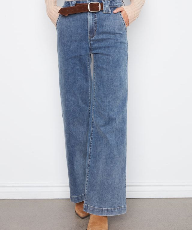 Wide Leg Jeans with Removable Belt