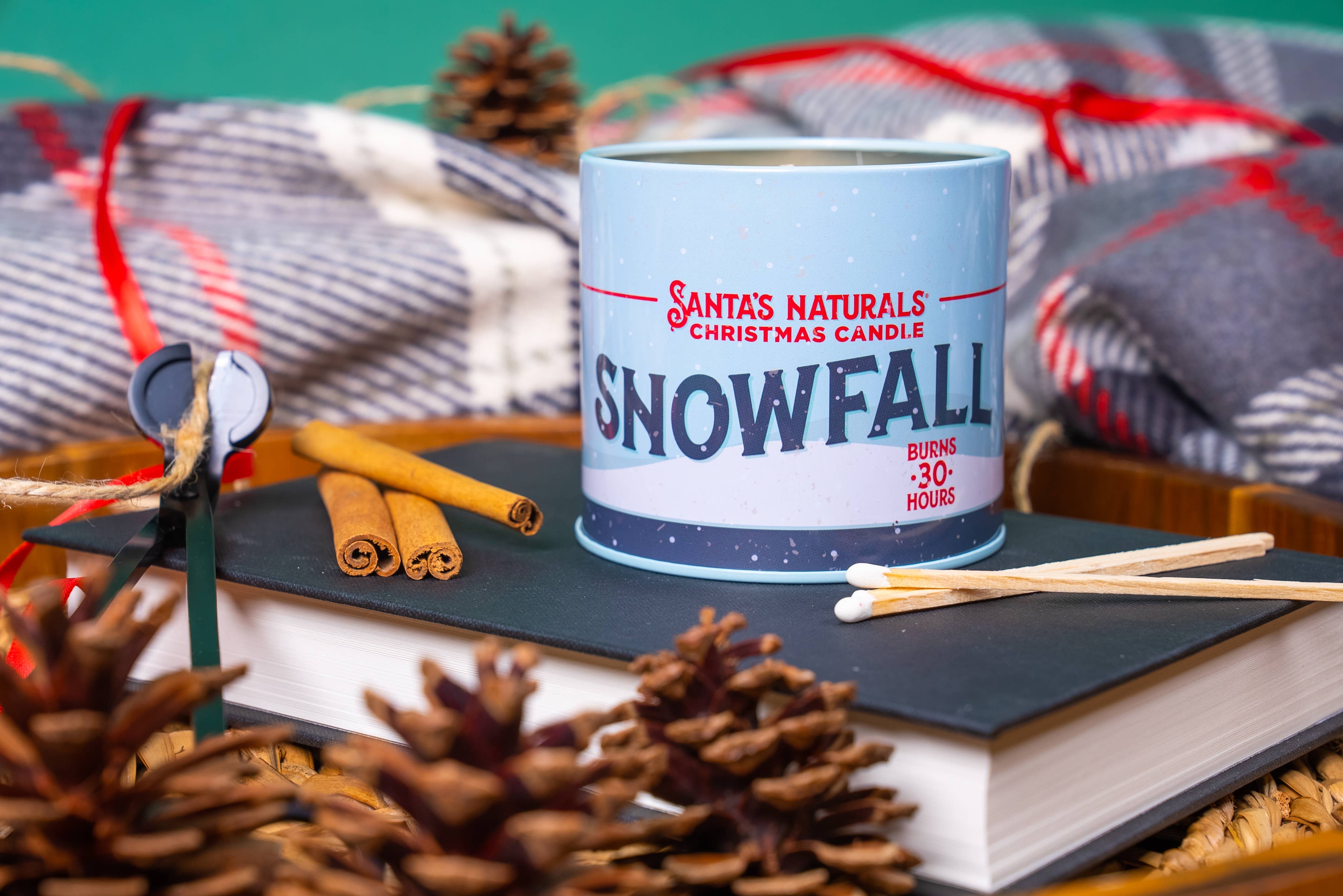 Christmas Candle in Snow Fall 9oz - Sugar River Shoppe