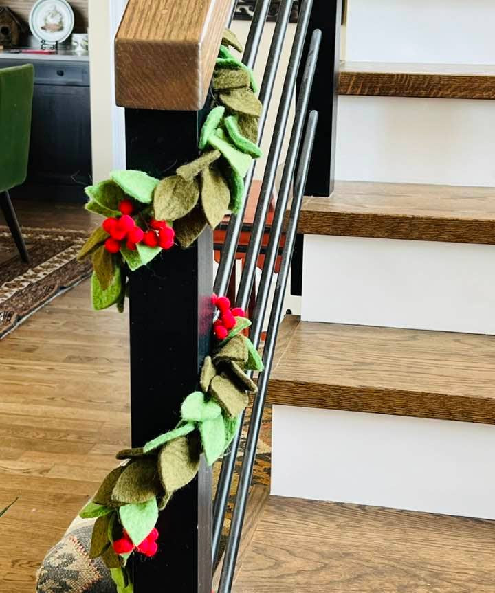 Christmas Decor Garland - Mistletoe - Sugar River Shoppe