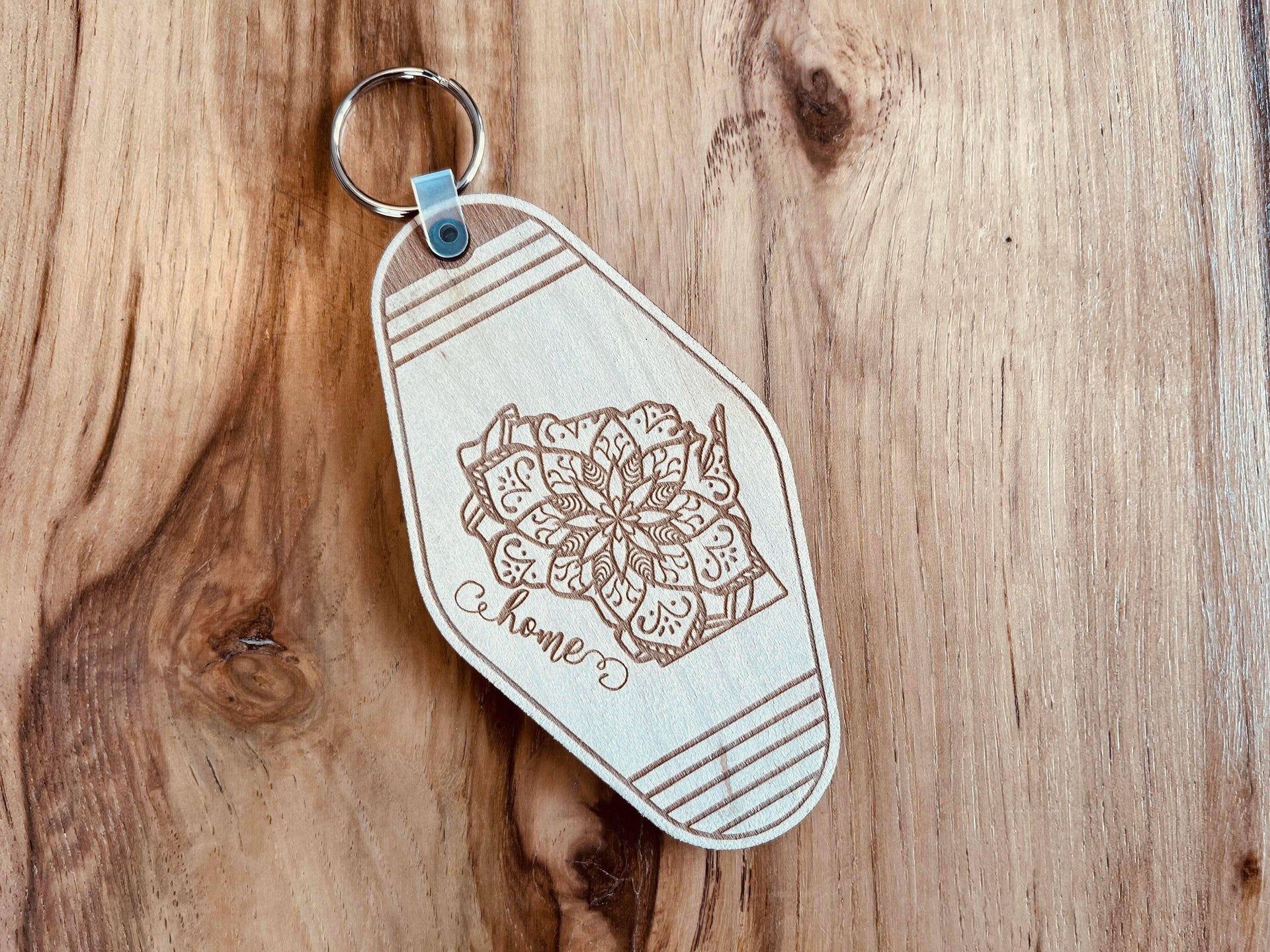 Wisconsin Mandala Motel Key Keychain - Sugar River Shoppe